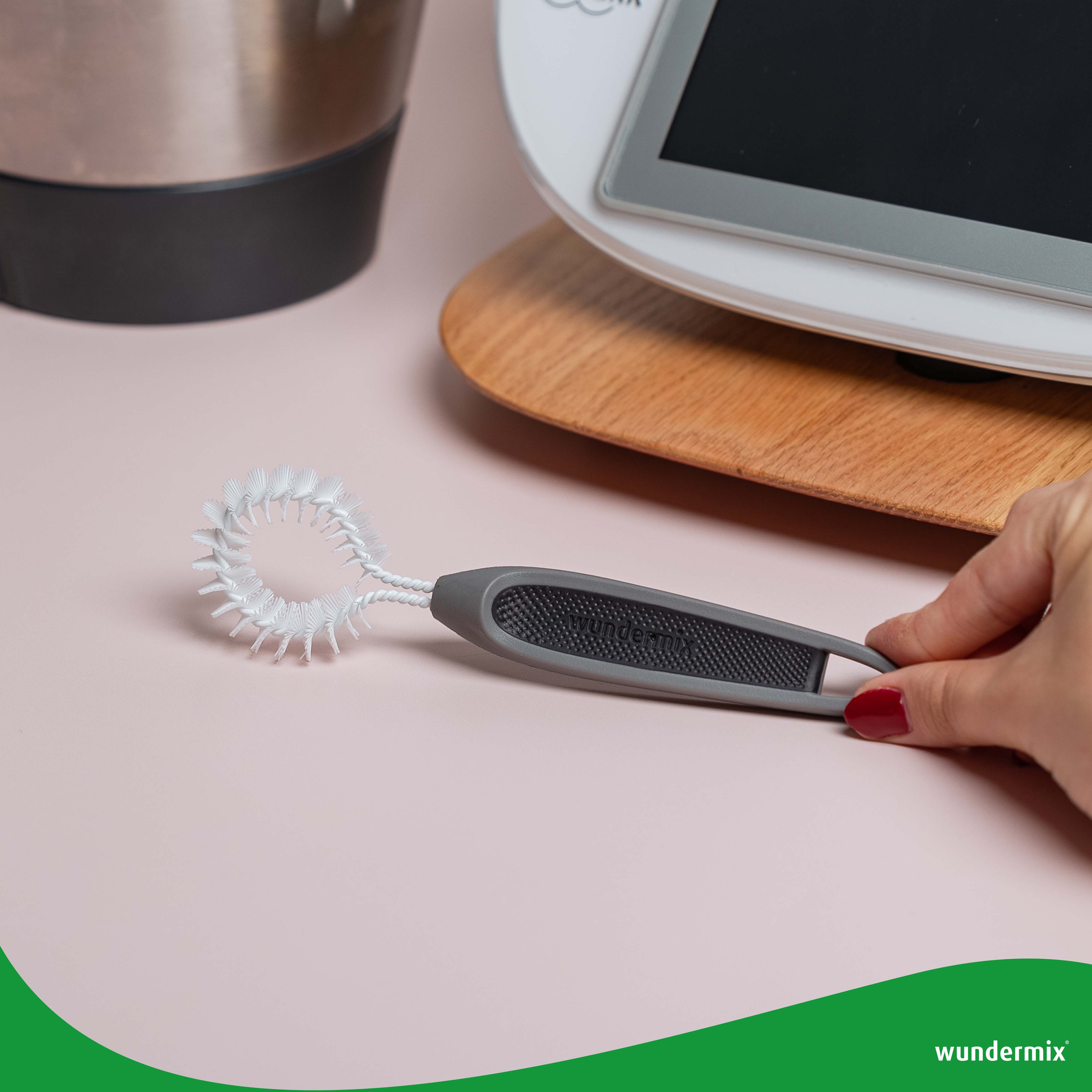 WunderBrush® Omega | Reinigungsbürste für Thermomix-Gehäuse