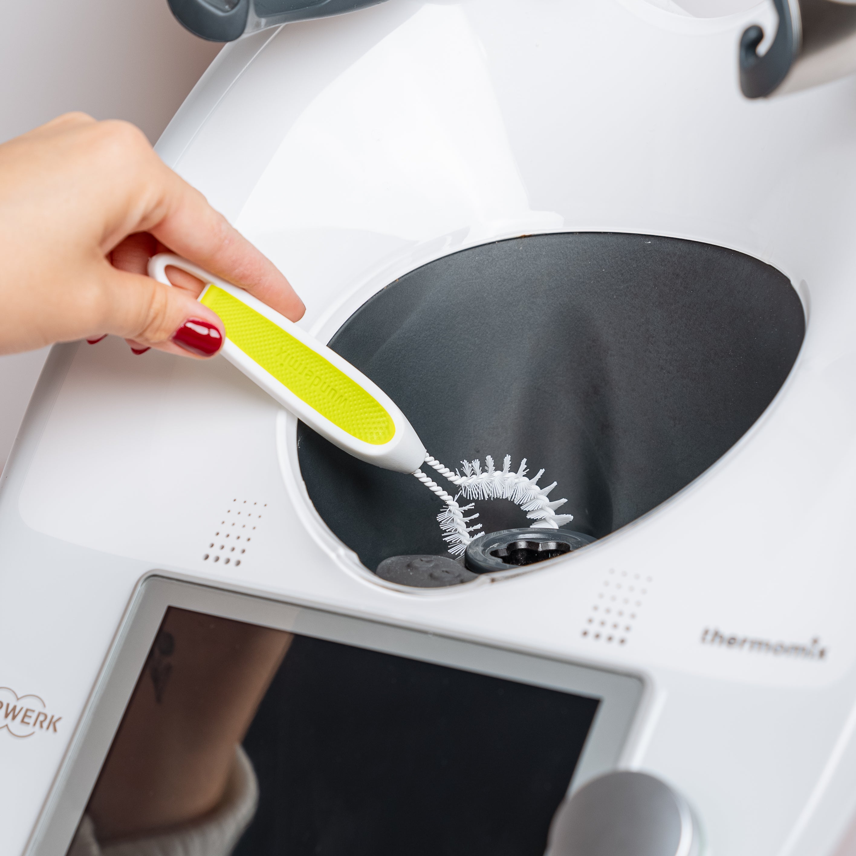 WunderBrush® Omega | Reinigungsbürste für Thermomix-Gehäuse