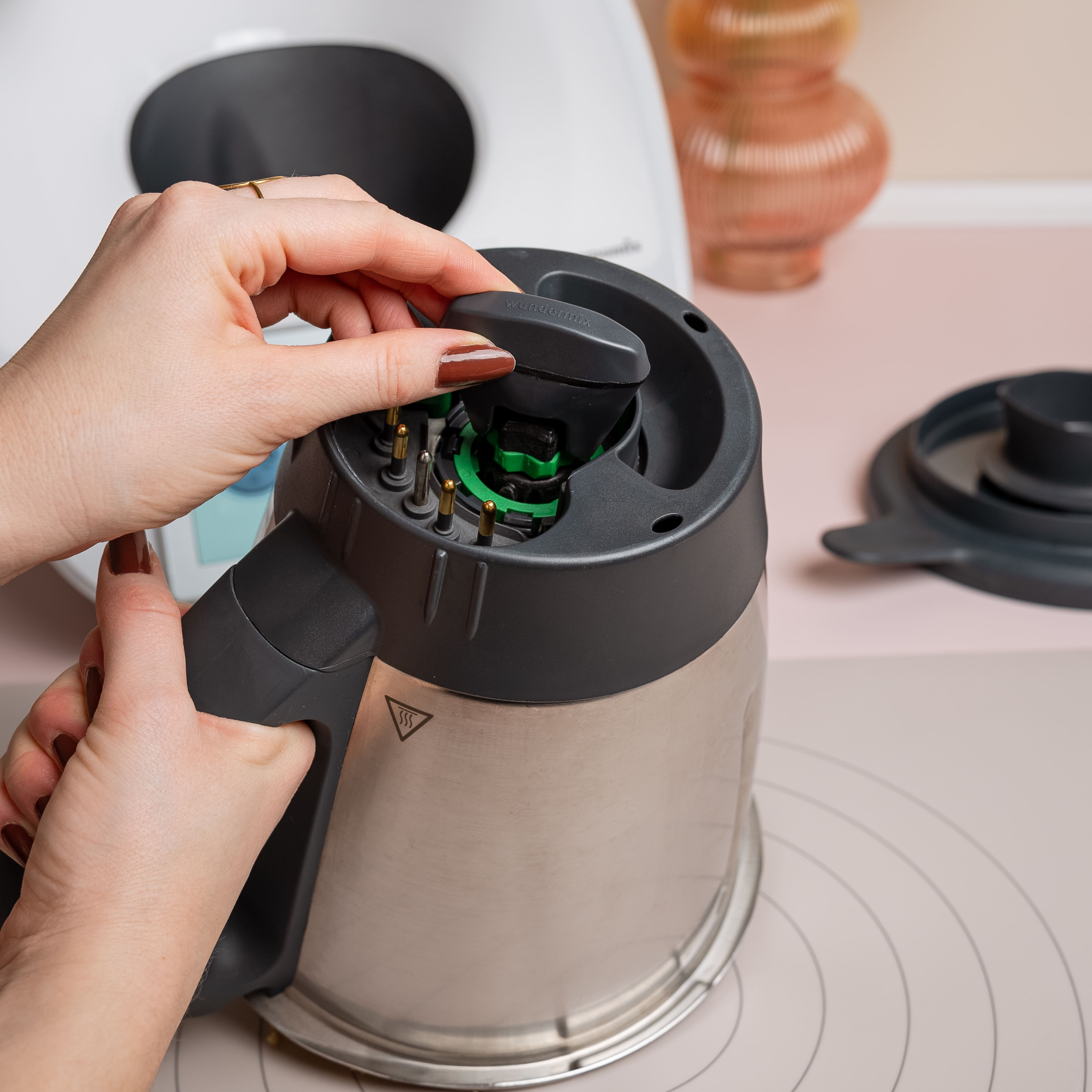 TeigTwister® V2 | Messerdrehhilfe für Thermomix TM7, TM6, TM5