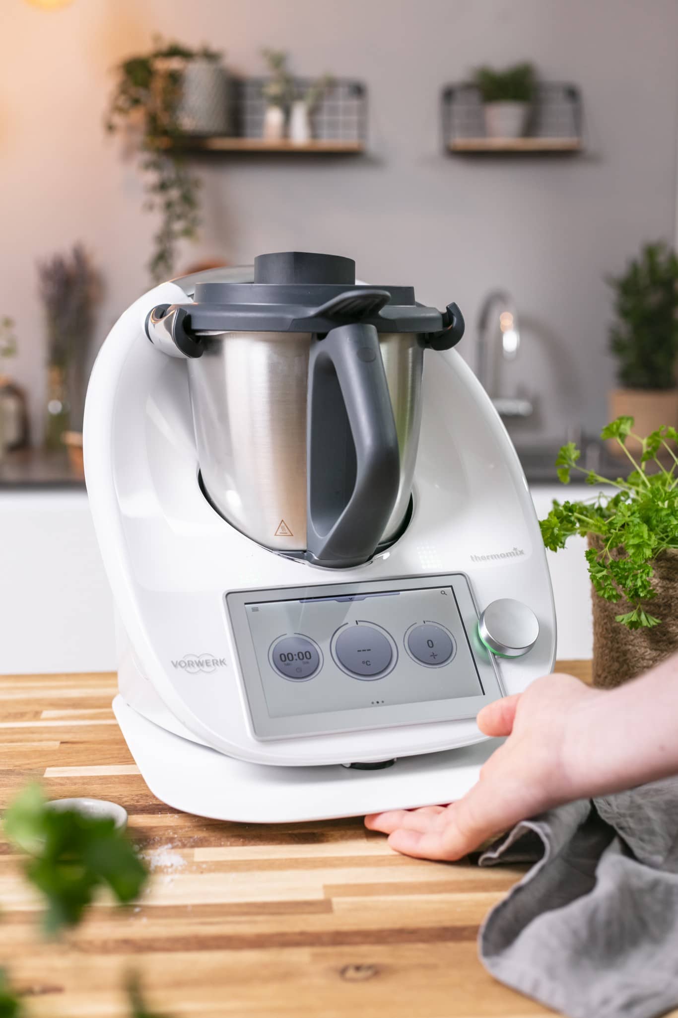 KitchenSlider® M | V3 | Alpine White | Premium-Gleitbrett für Thermomi