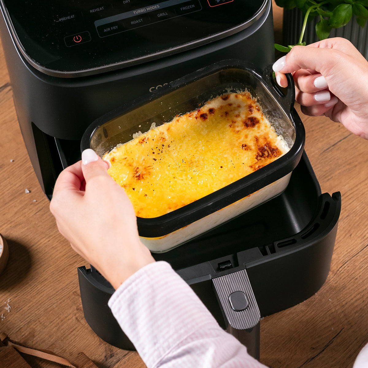 VentiFry Glasauflaufform für Airfryer mit Silikongriffen