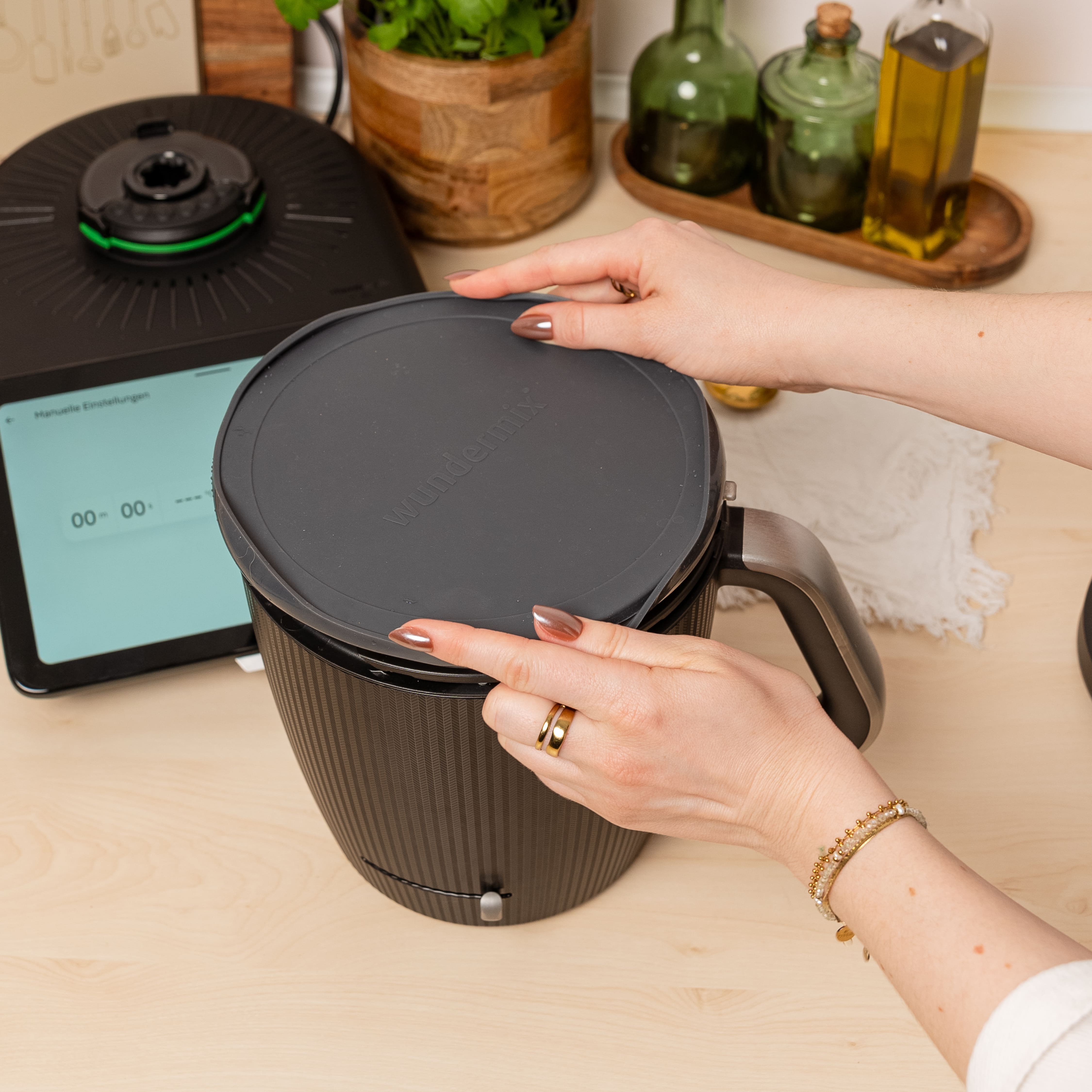 WunderLid® | Silikondeckel für Thermomix-Mixtopf  TM7, TM6, TM5, TM31